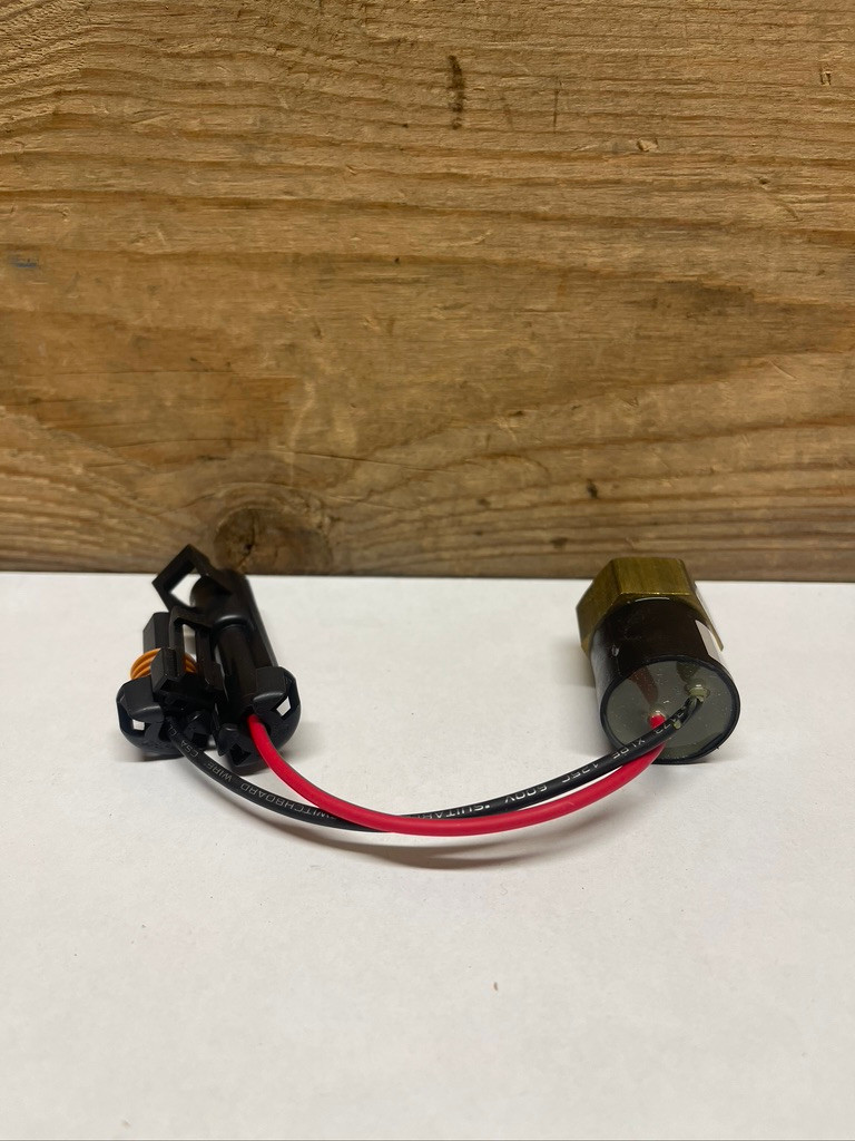 JLG 8223526 20 PSI Hydraulic Oil Pressure Switch SkyTrak Lull OEM