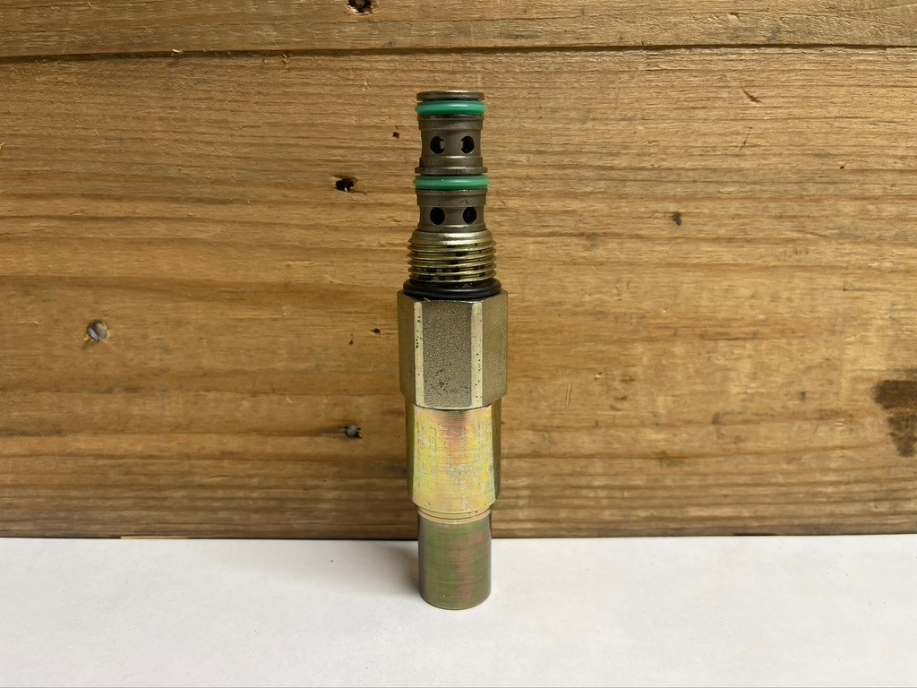John Deere AT103404 Hydraulic Safety Relief Valve NSN 4820-01-331-7747 OEM