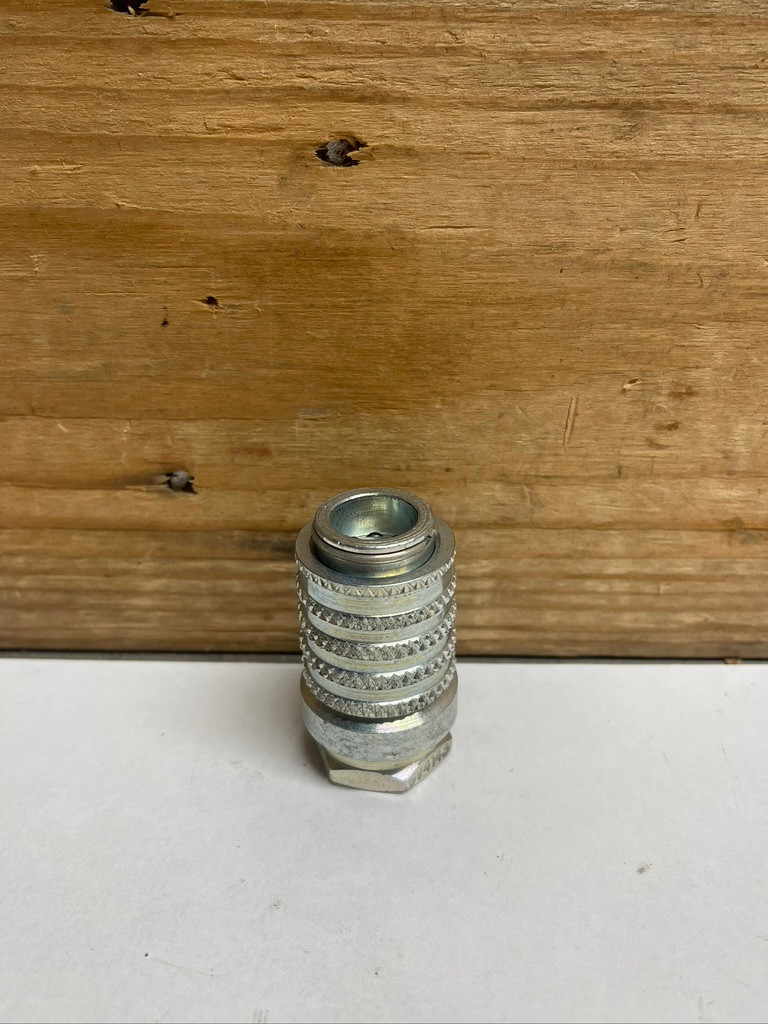 CAT Caterpillar 6V-4143 Hydraulic Quick Disconnect Coupling 1/8-27 NPTF OEM