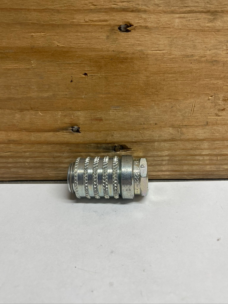 CAT Caterpillar 6V-4143 Hydraulic Quick Disconnect Coupling 1/8-27 NPTF OEM