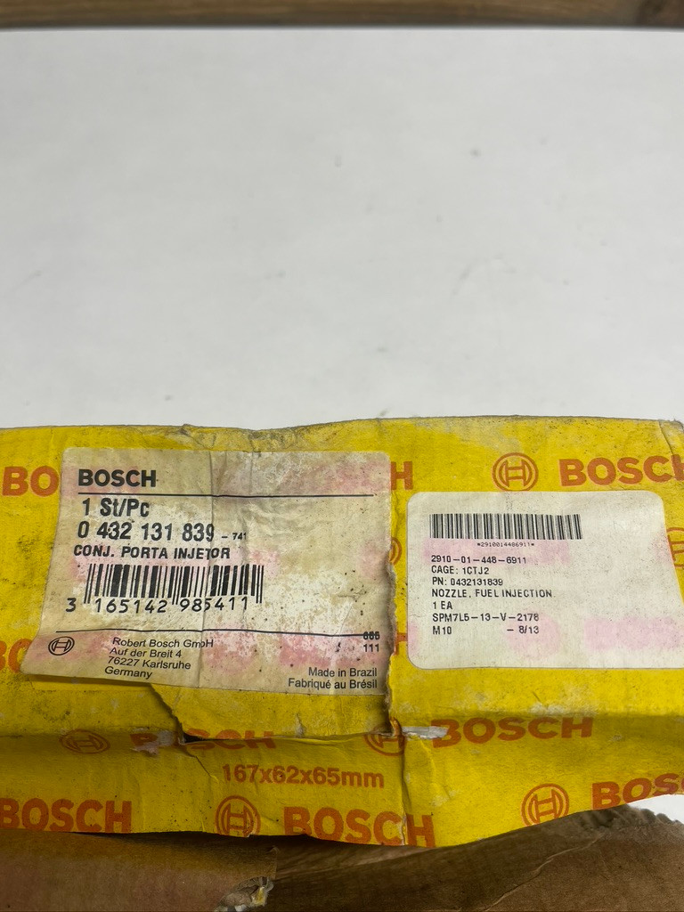 Bosch 0432131839 Fuel Injector Nozzle Cummins 5.9L Case IH OEM
