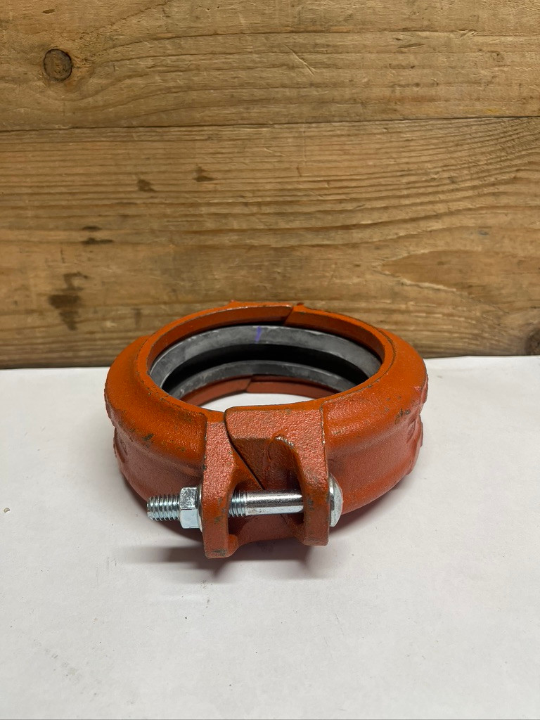 CAT Caterpillar 213-5483 Pipe Clamp Coupling 613C II Wheel Scraper OEM