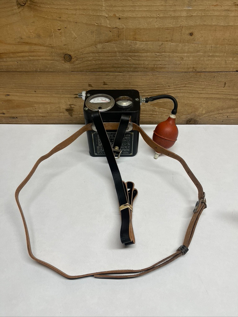 MSA 89220 Explosimeter Model 2A Combustible Gas Indicator NSN 6665-00-664-4650