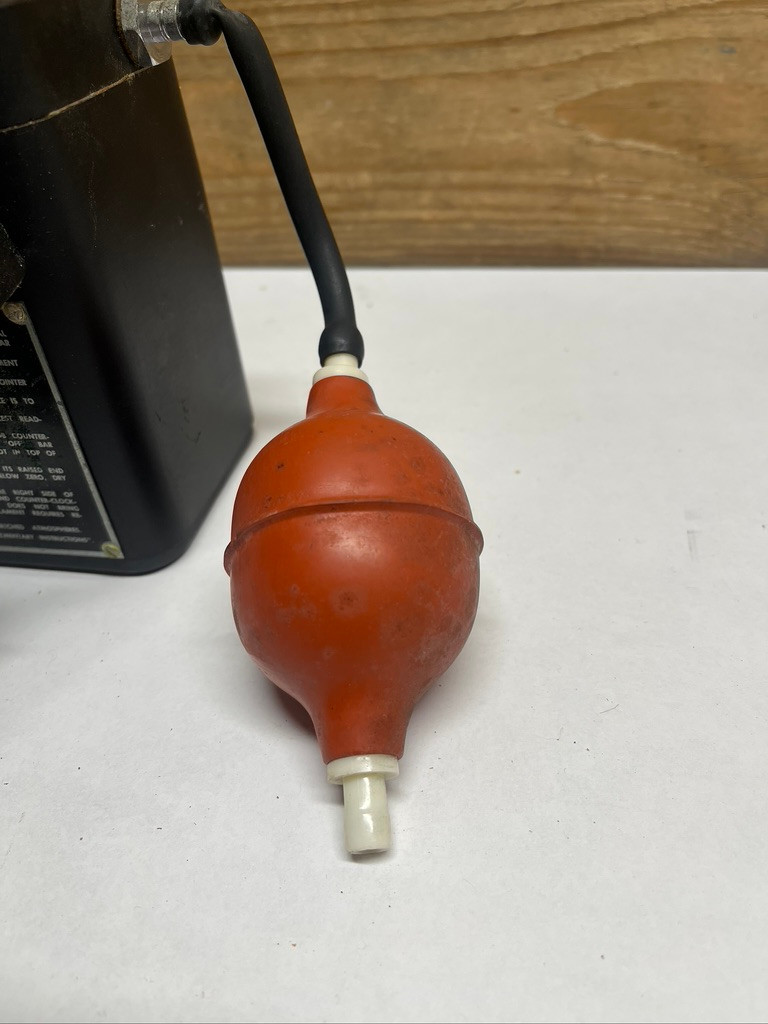 MSA 89220 Explosimeter Model 2A Combustible Gas Indicator NSN 6665-00-664-4650
