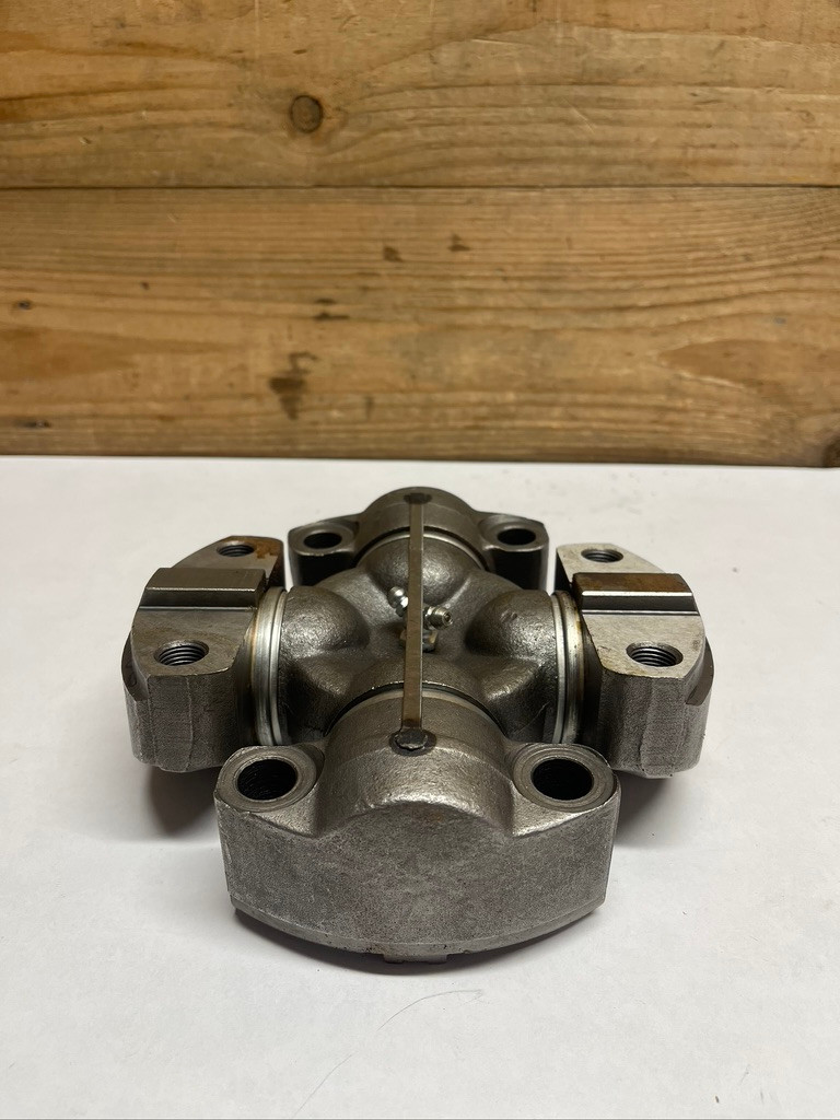 Meritor CP85WB-HB 85WB Wing Universal U-Joint Kit