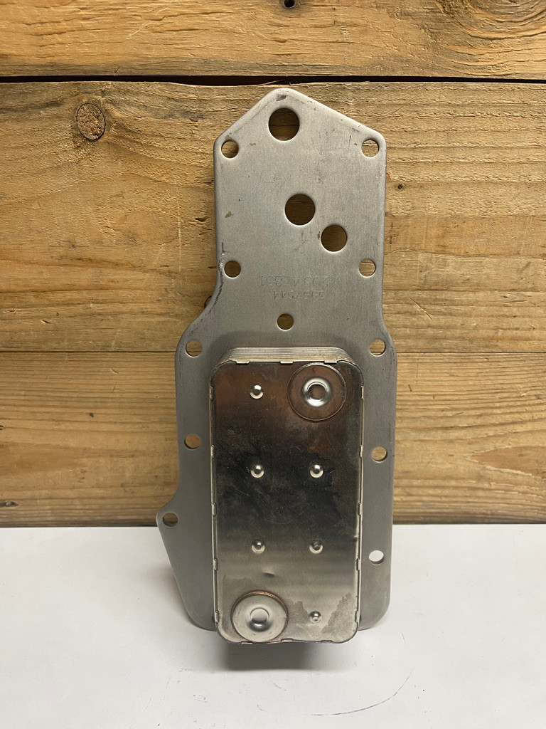 CNH J921558 Engine Oil Cooler Core Case IH Cummins 5.9L 6B 6BT OEM