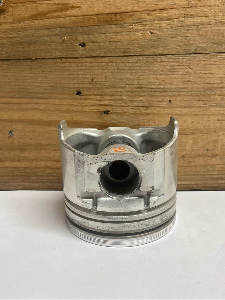 GM 12550062 6.5L Diesel Engine Piston 0.50mm Oversize Chevrolet GMC OEM