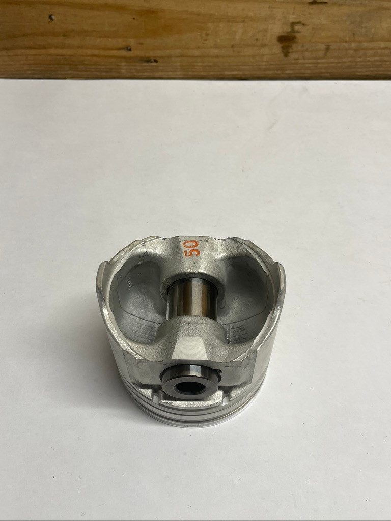 GM 12550062 6.5L Diesel Engine Piston 0.50mm Oversize Chevrolet GMC OEM