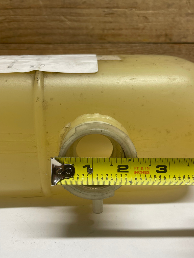 Mercedes-Benz 4065000749 Coolant Expansion Reservoir Tank Unimog U406 U416