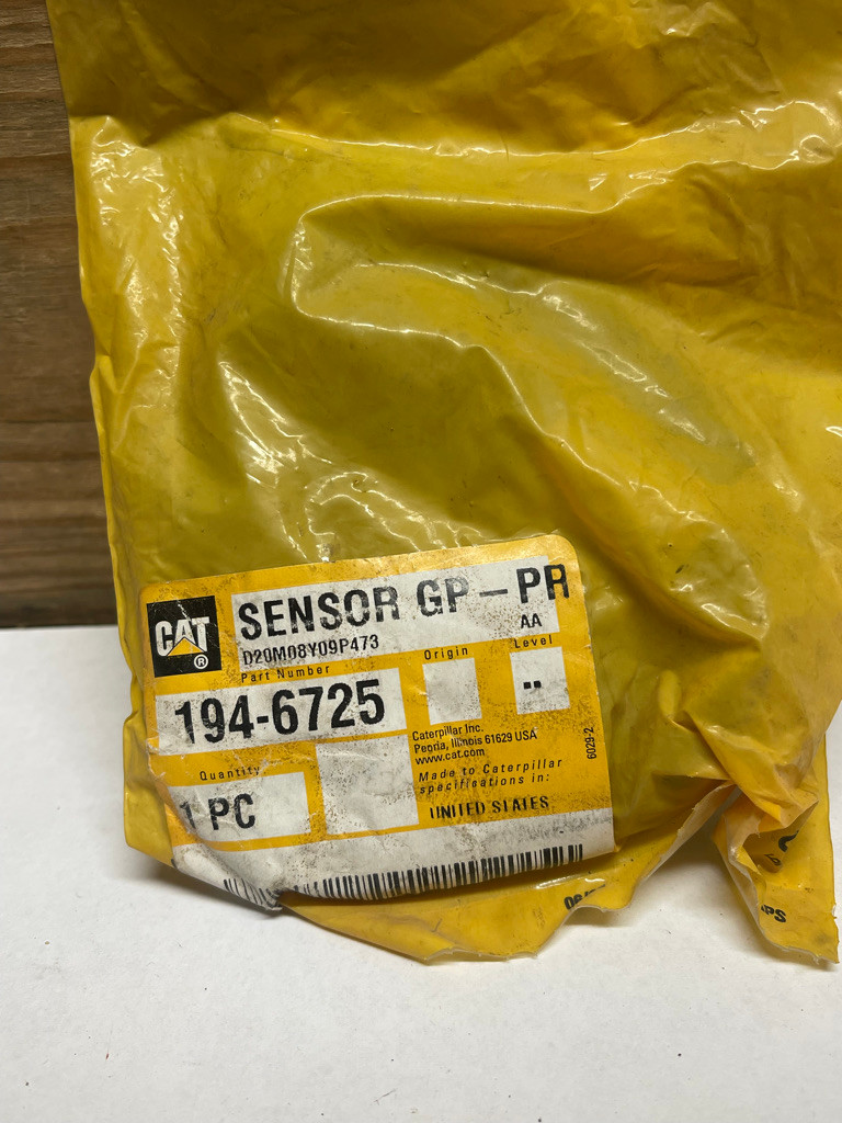 Caterpillar 194-6725 Steel Pressure Sensor 1135kPa C15 C13 C12 CAT OEM