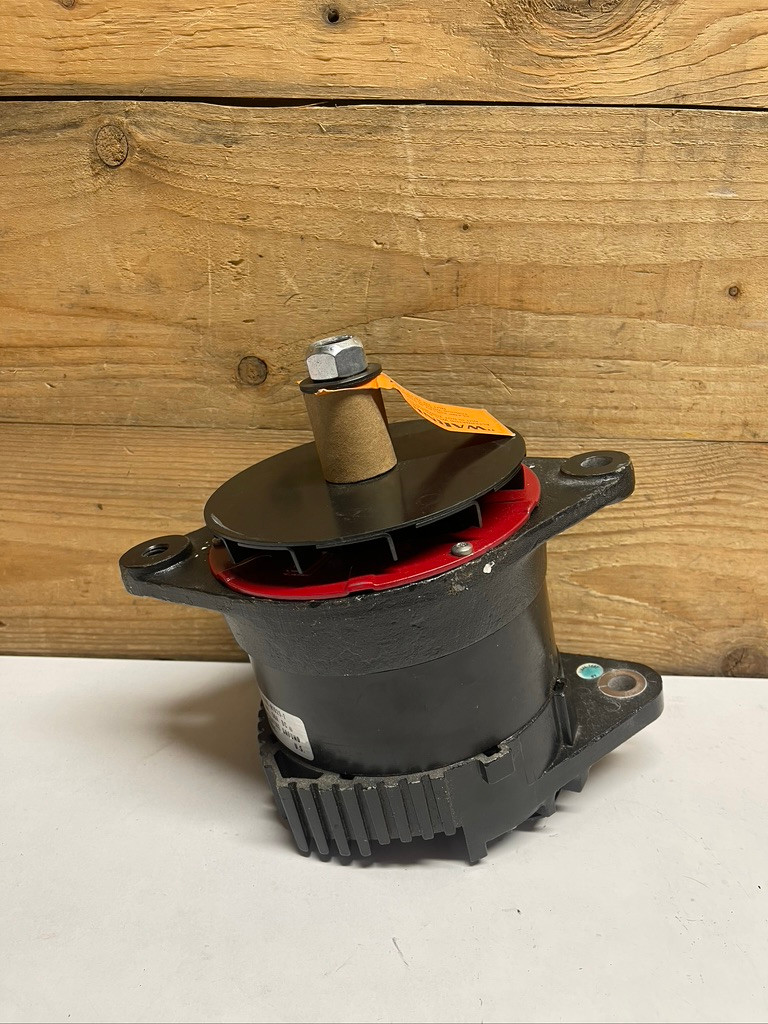 C.E. Niehoff N1025-1 24V 50A Engine Accessory Alternator Generator OEM