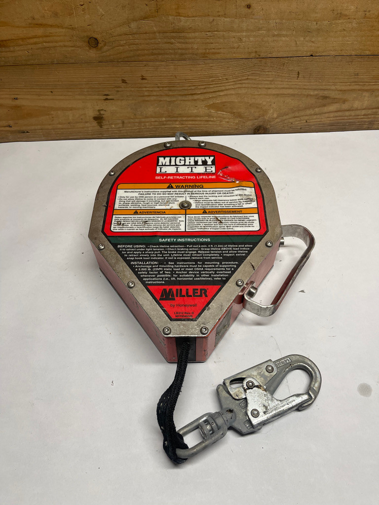 Honeywell Miller RL50P-Z7 MightyLite 50FT Self Retracting Lifeline SRL