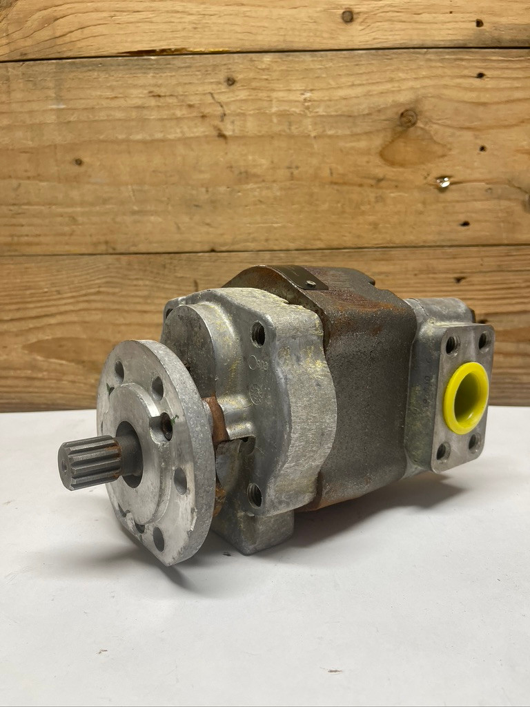 Dana Spicer 251268 Charging Pump Assembly Off-Highway Axle OEM 450247