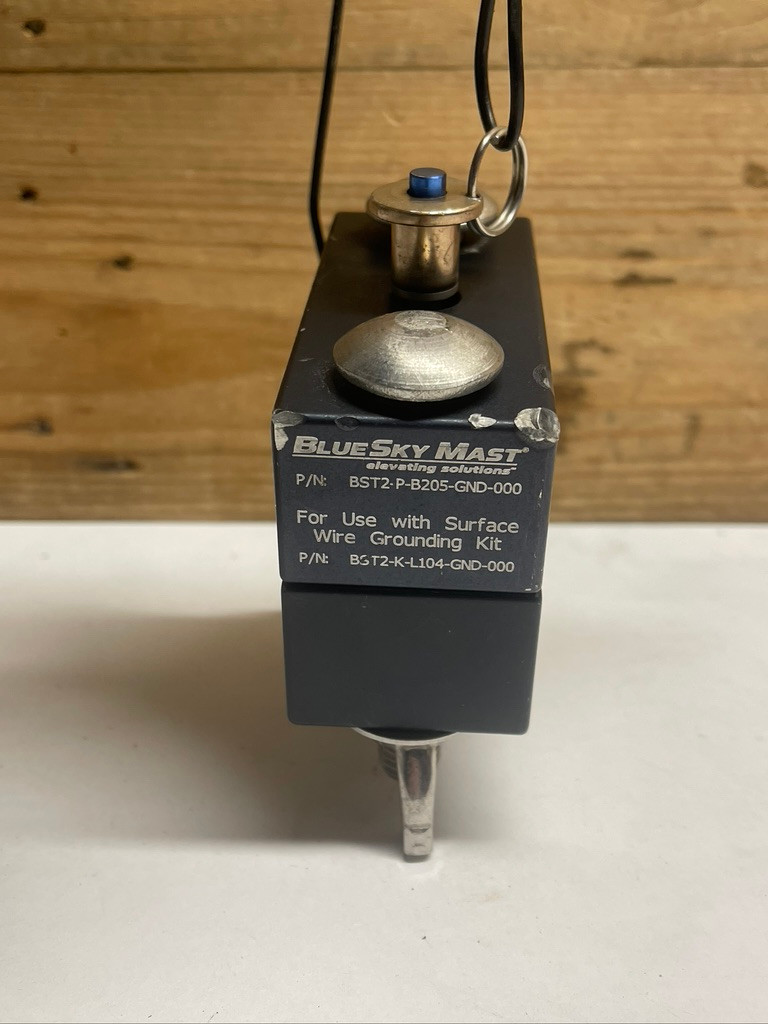 BlueSky Mast BST2-P-B205-GND-000 Grounding Terminal Bracket