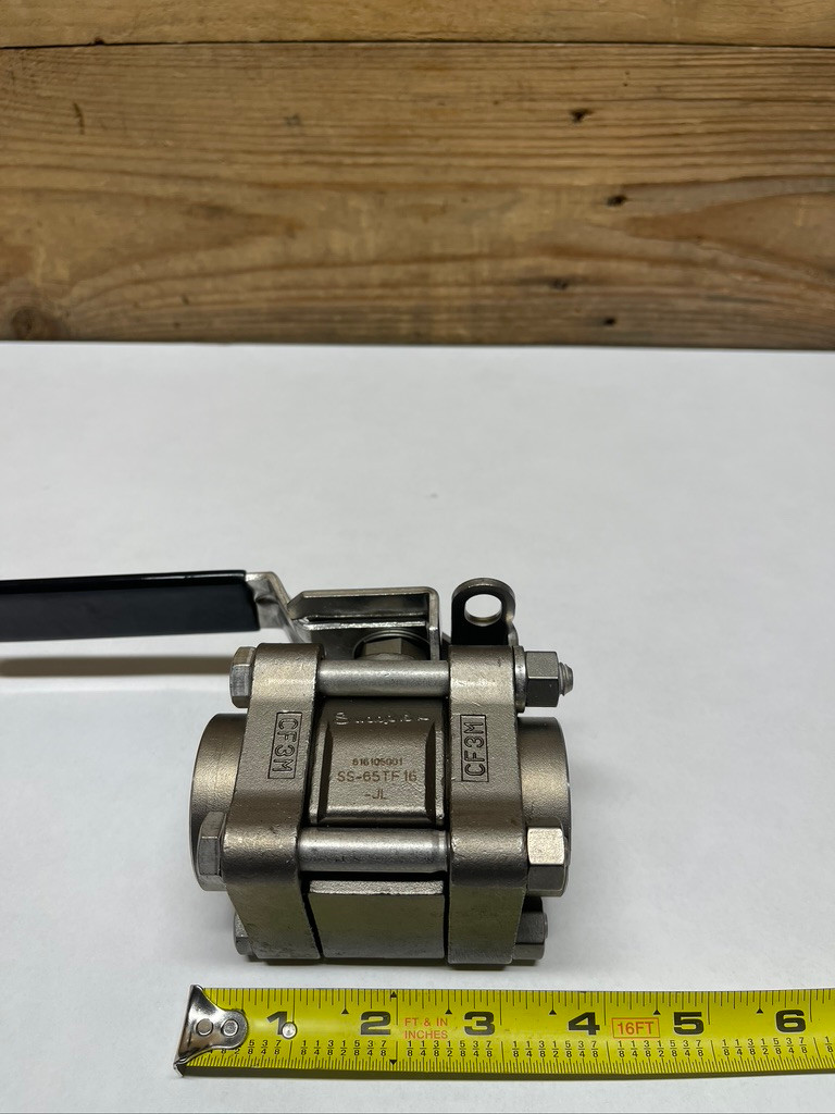 Swagelok SS-65TF16 1" FNPT 3-Piece Ball Valve 316 Stainless Steel 2200 PSI