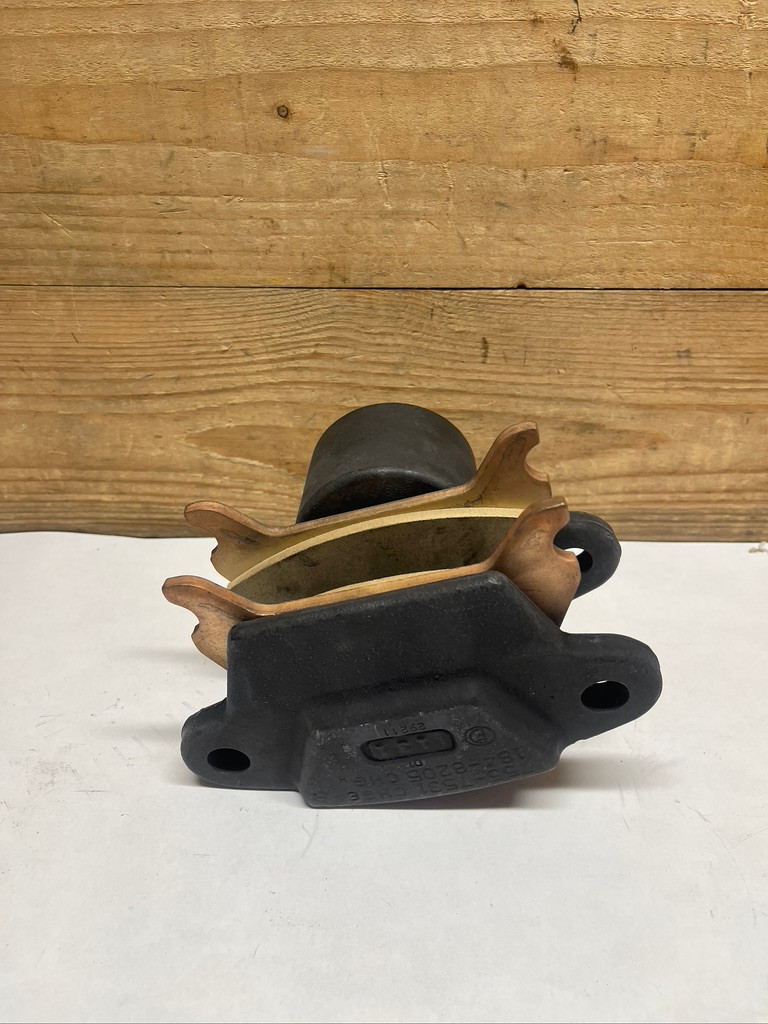 Carlisle 471-8084-S Parking Brake Caliper Assembly HMMWV Humvee AM General
