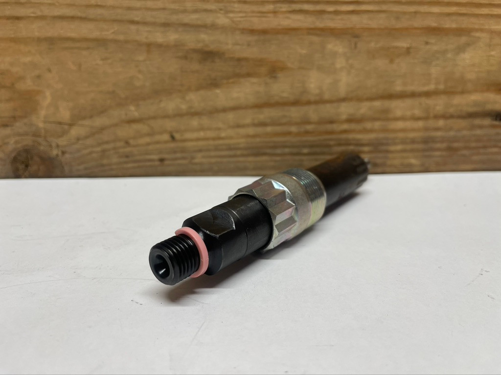 John Deere RE30159 Fuel Injection Nozzle Diesel Engine OEM
