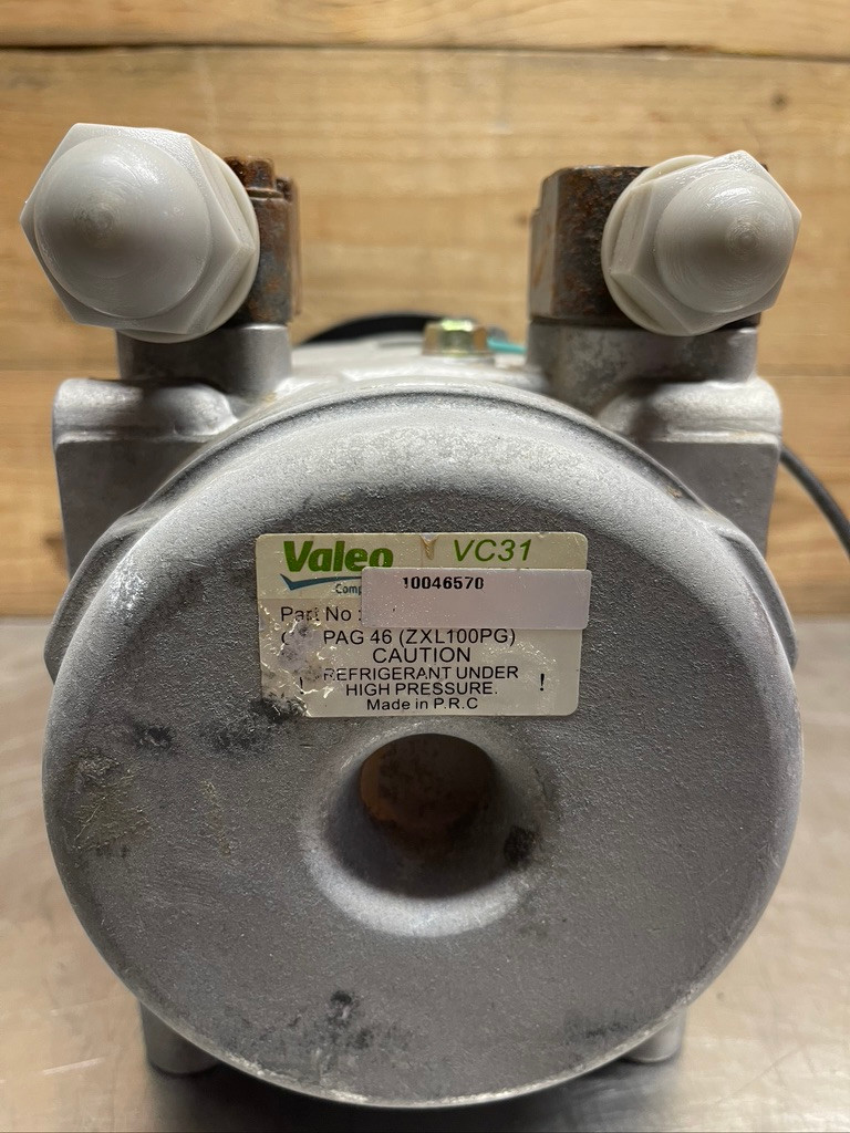 Valeo 10046570 TM31 A/C Compressor 24V 10 Groove R134a Heavy Duty OEM