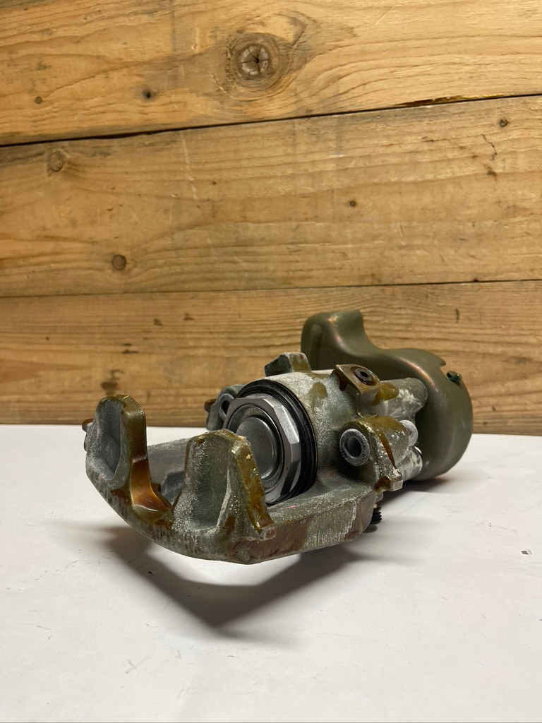 AM General 12342342 Rear RH Brake Caliper HMMWV Humvee H1 M998 OEM