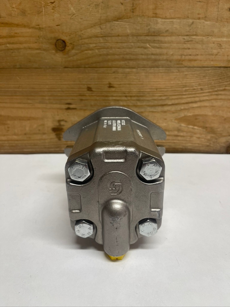 John Deere AT372688 Fan Drive Hydraulic Motor Genuine OEM