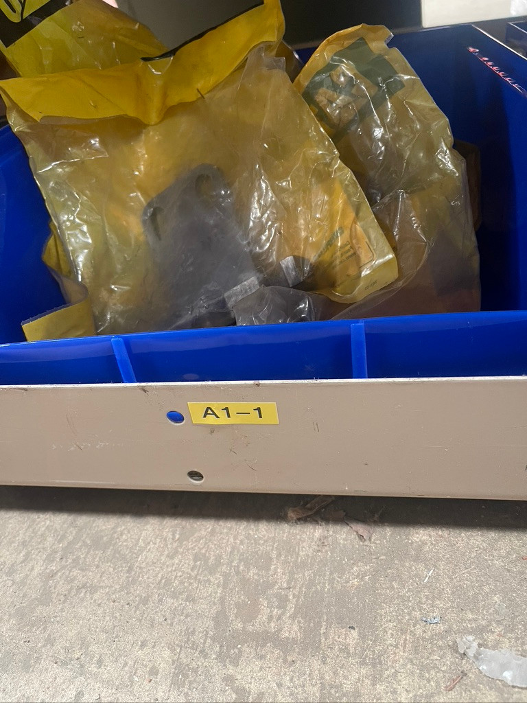 Caterpillar 241-8046 Air Compressor Mount Bracket OEM CAT Support Bracket
