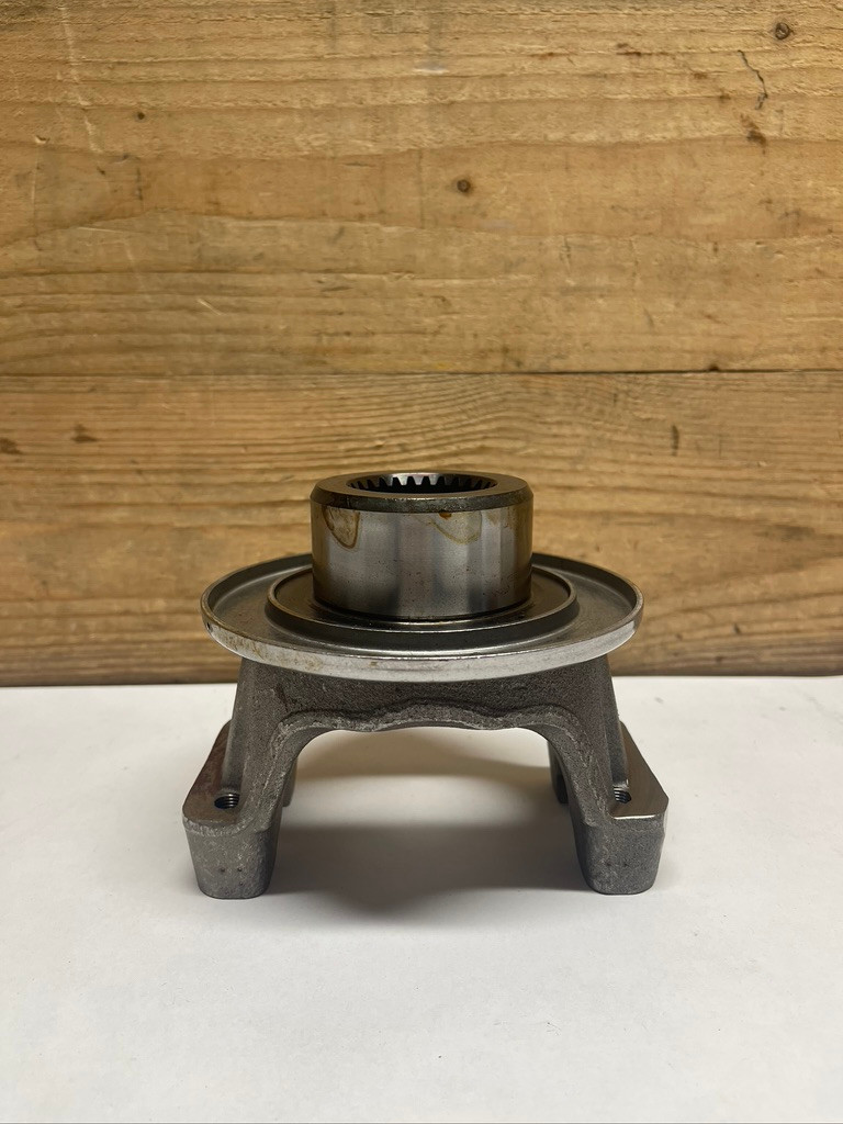 John Deere YZ120812 Universal Joint Yoke OEM Driveline PTO Driveshaft
