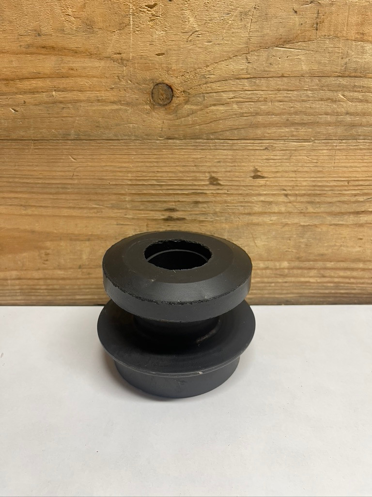 CAT 6Y-9930 Two-Piece Asymmetric Isolation Mount Resilient Mount OEM