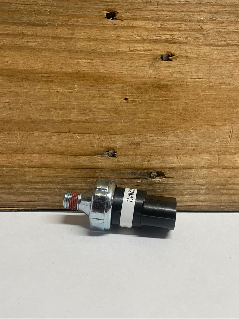 Mack Truck 25165995 Air Pressure Switch OEM 2 Terminal 1/8" NPT