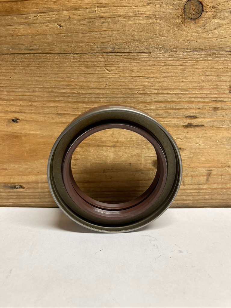 John Deere YZ121724 Internal Oil Seal OEM Heavy Equipment Seal