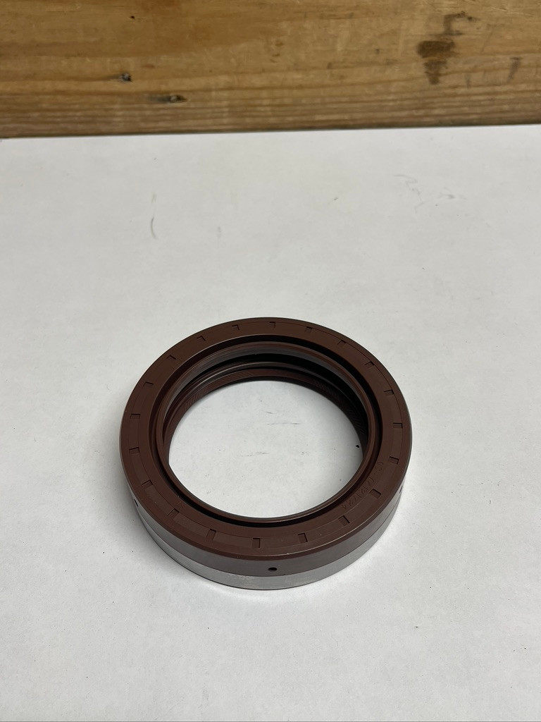 John Deere YZ121724 Internal Oil Seal OEM Heavy Equipment Seal