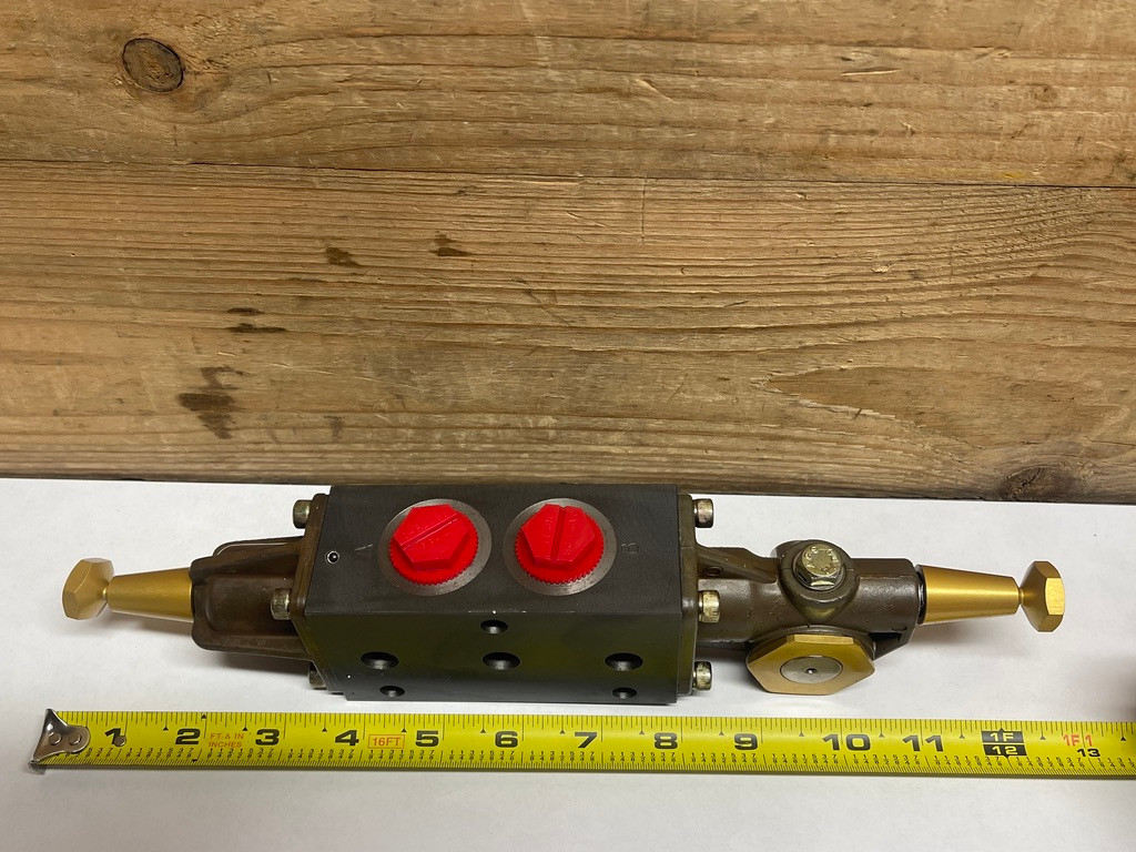 Parker Hannifin 86128-04P Hydraulic Directional Control Valve OEM
