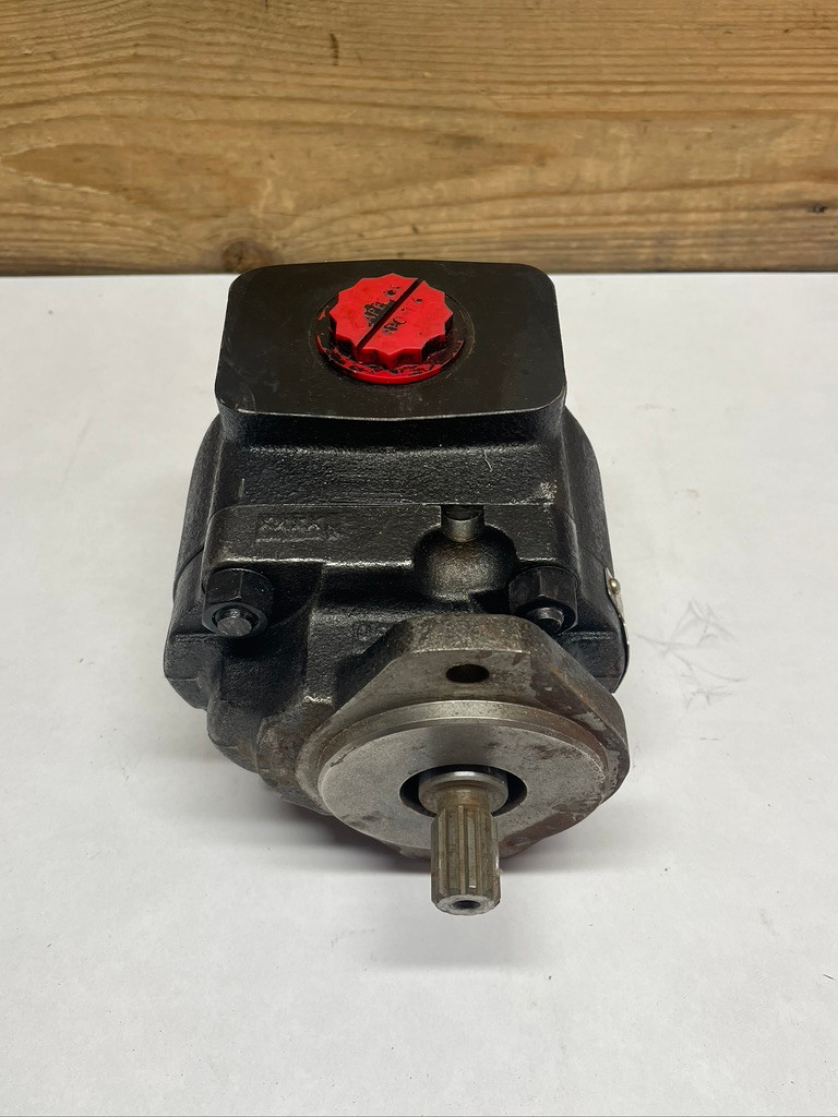 Parker 7029111210 Hydraulic Pump OEM Industrial Hydraulic Pump Assembly