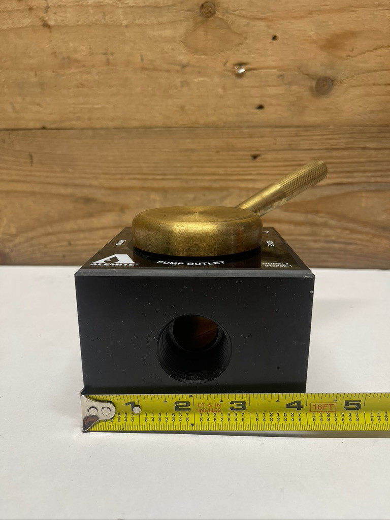 Alemite 340289-1 4-Way Waste Oil Pump Valve 1" NPT 200 PSI