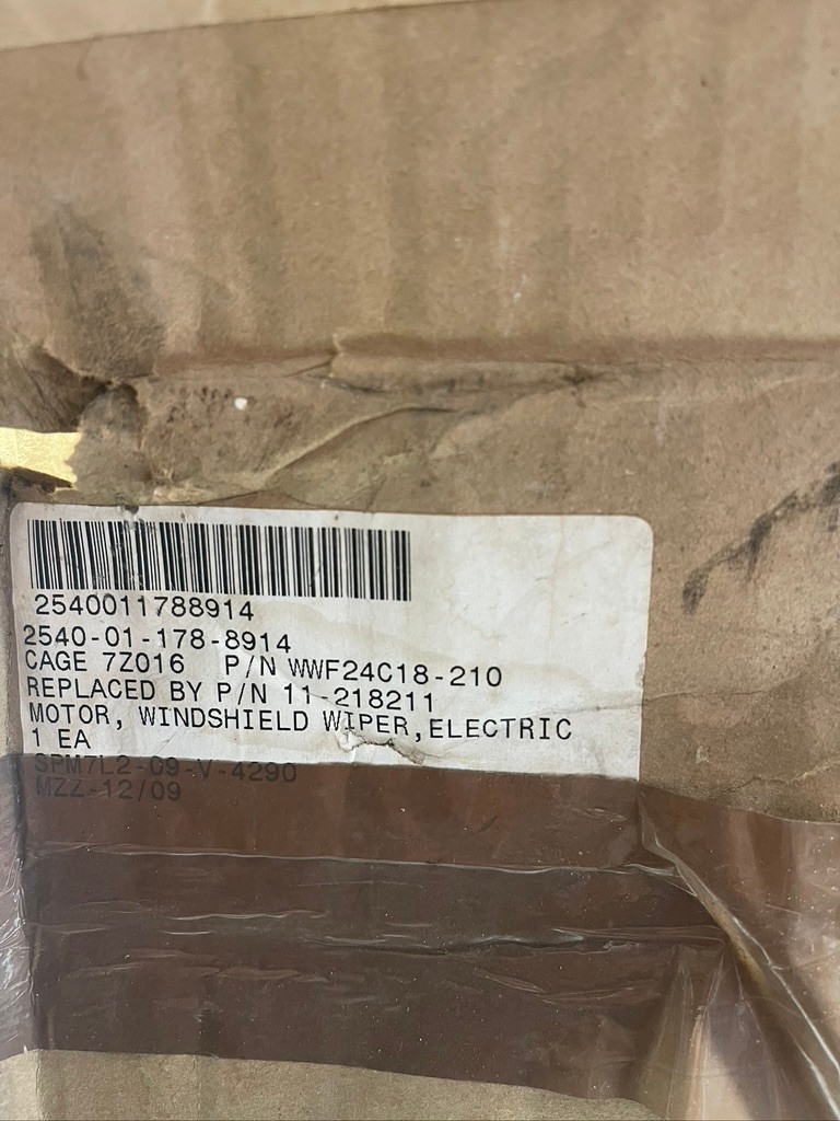 Caterpillar 6T-0620 24V Electric Windshield Wiper Motor WWF24C18-210 OEM