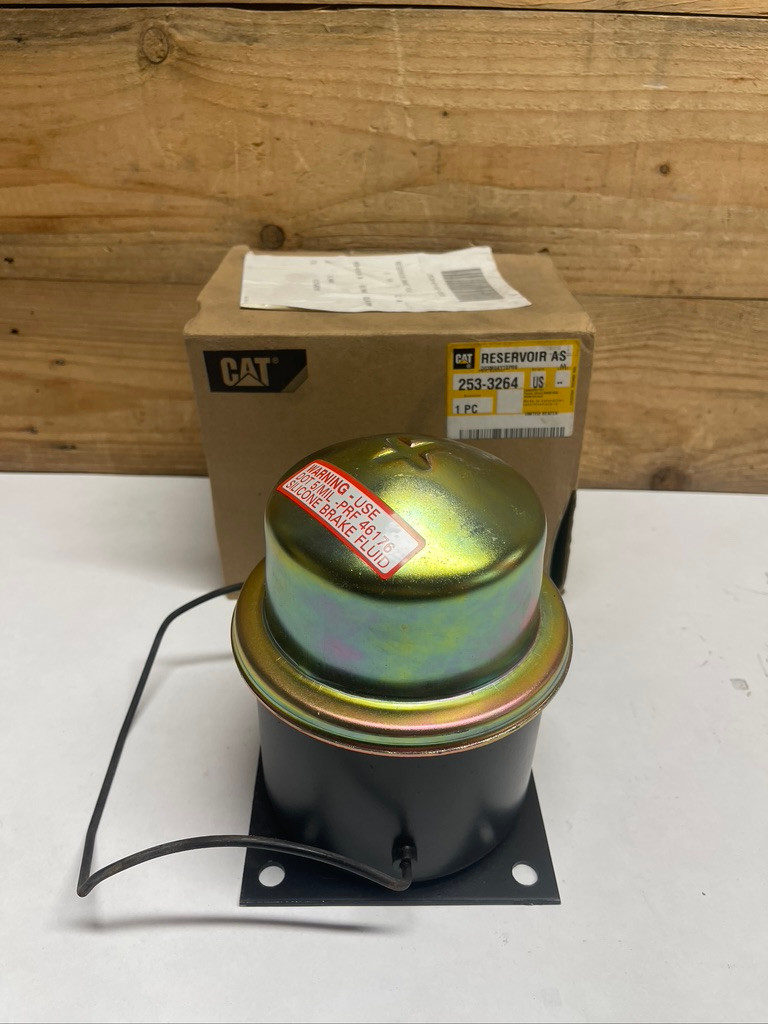 CAT 253-3264 Reservoir Genuine Caterpillar OEM NSN 2530-01-163-7870