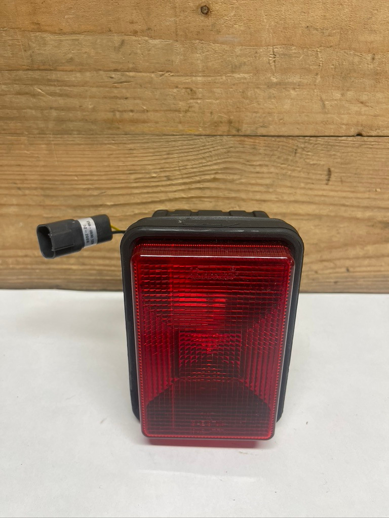 CAT 258-0930 Brake Light Assembly Genuine Caterpillar OEM Lamp
