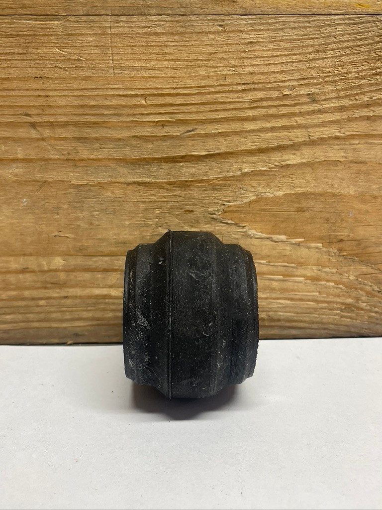 John Deere AT353132 Resilient Mount Rubber Isolator NOS OEM Genuine Deere