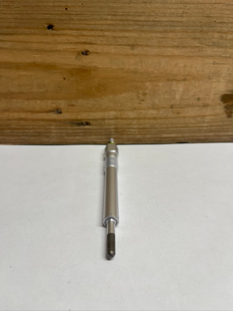 CAT Caterpillar 107-3659 Glow Plug OEM Diesel Engine Starting Heater NOS