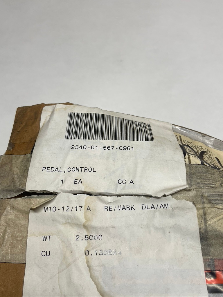 John Deere AT330209 Accelerator Pedal Foot Throttle Assembly New Surplus