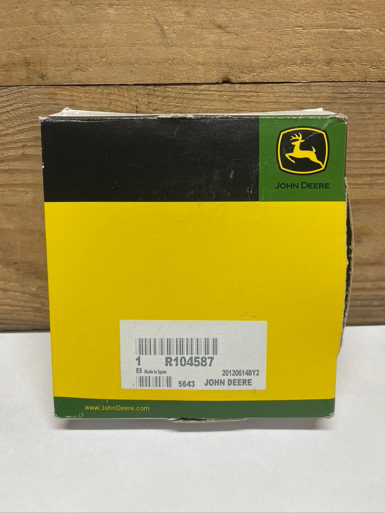 John Deere R104587 Crankshaft Gear Genuine OEM New Surplus