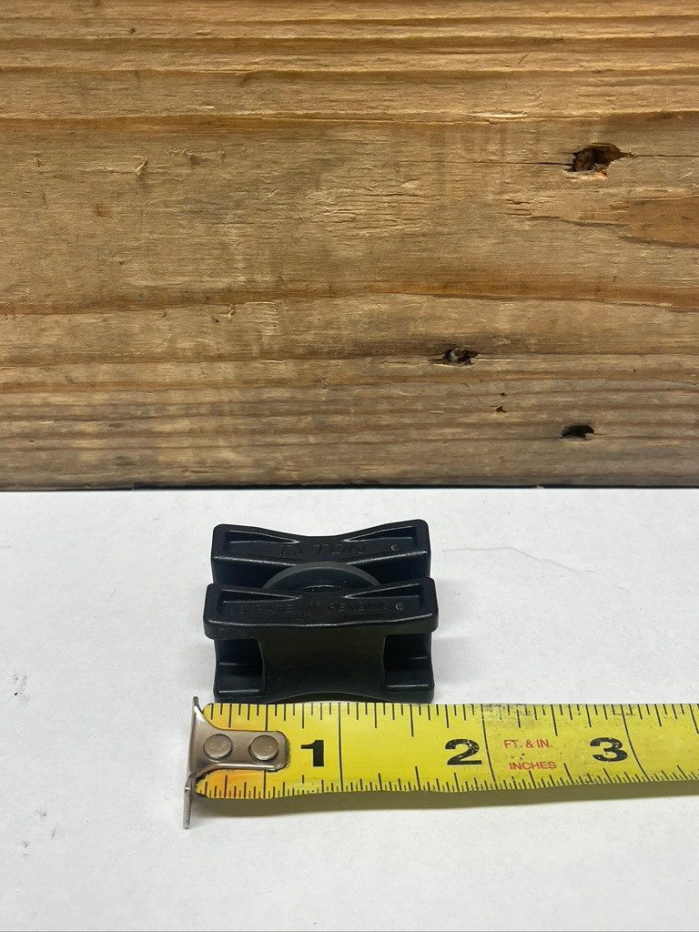 John Deere AN209168 Vacuum Blower Swivel Genuine OEM New Surplus