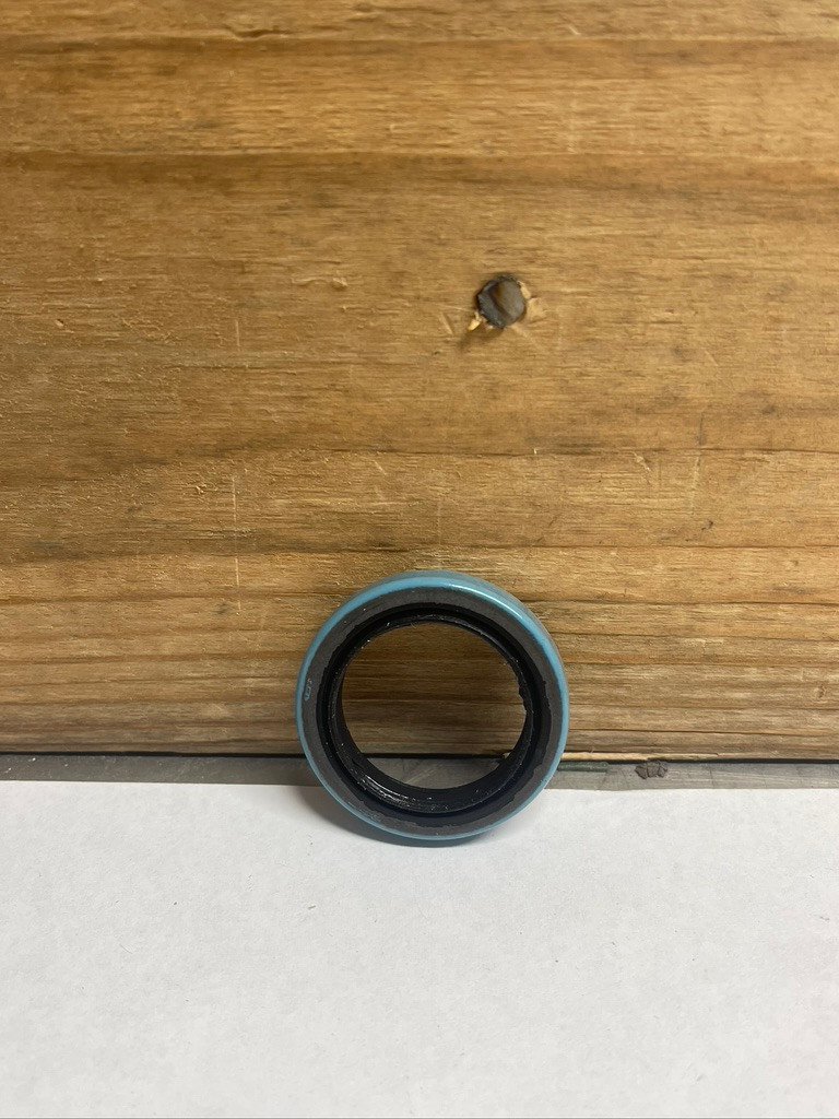 John Deere AT325225 Linear Actuating Cylinder Seal Kit New Surplus Genuine