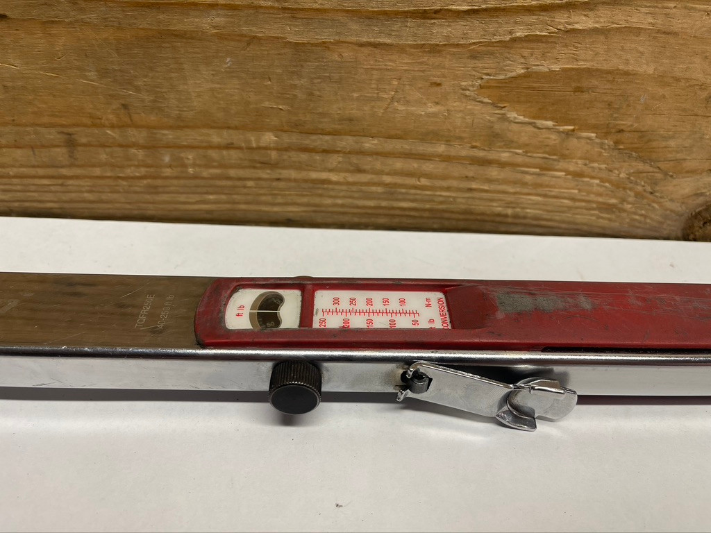 Snap-On TQFR250E 1/2" Drive Flex Head Torque Wrench 40-250 Ft-Lb USA