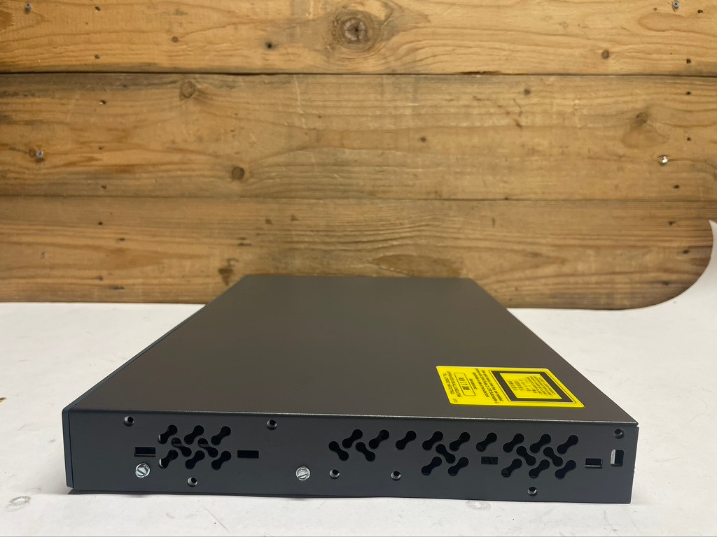 Cisco Catalyst 3560 Series Network Switch 0093-05-1086 Managed Ethernet