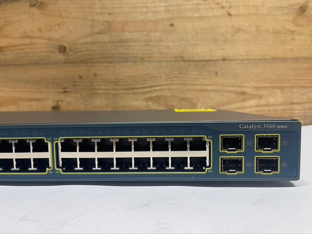 Cisco Catalyst 3560 Series Network Switch 0093-05-1086 Managed Ethernet
