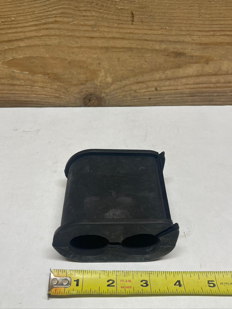 CAT Nonmetallic Grommet 7G-3832 Caterpillar Two Hole Rubber Grommet OEM