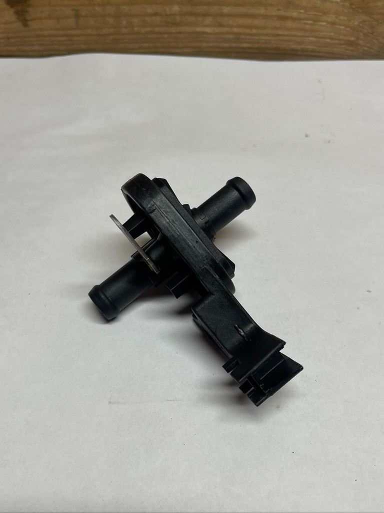 John Deere Water Valve AT193500 OEM Heater Control Valve HVAC Coolant