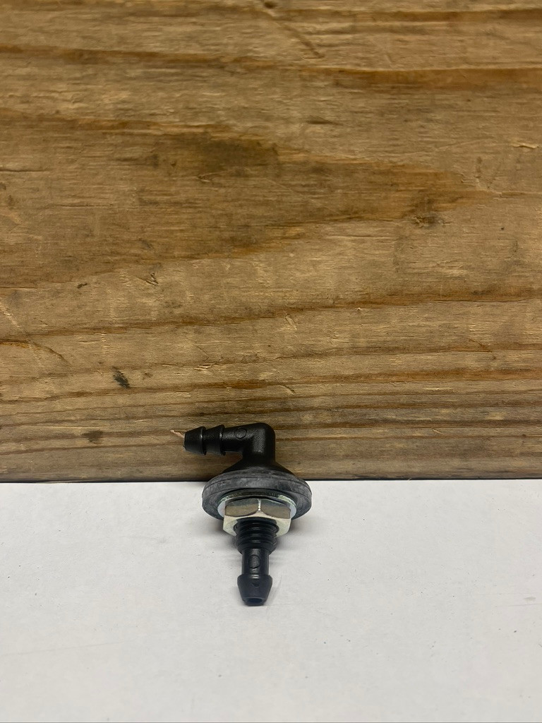 John Deere Bulkhead Hose Connector AT188681 OEM Hydraulic Fitting