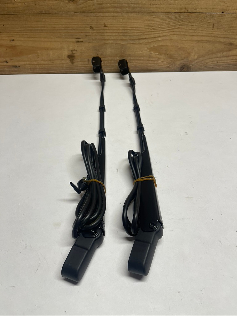 Terex 40600312 Windshield Wiper Arms OEM Wiper Arm Set