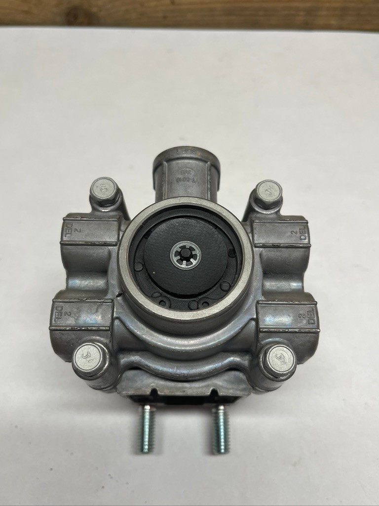 Bendix K021558 Spring Brake Modulating Valve OEM Air Brake